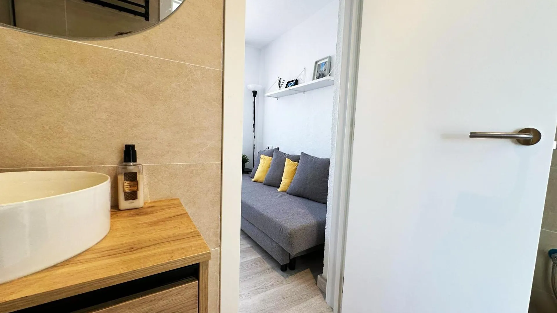 Apartmán Mira - Casa De 3 Dormitorios, Terrazas, Vistas Al Mar, Parking Privado, Playa A 400 Metros, Centro A 500 Metros Torremolinos Španělsko