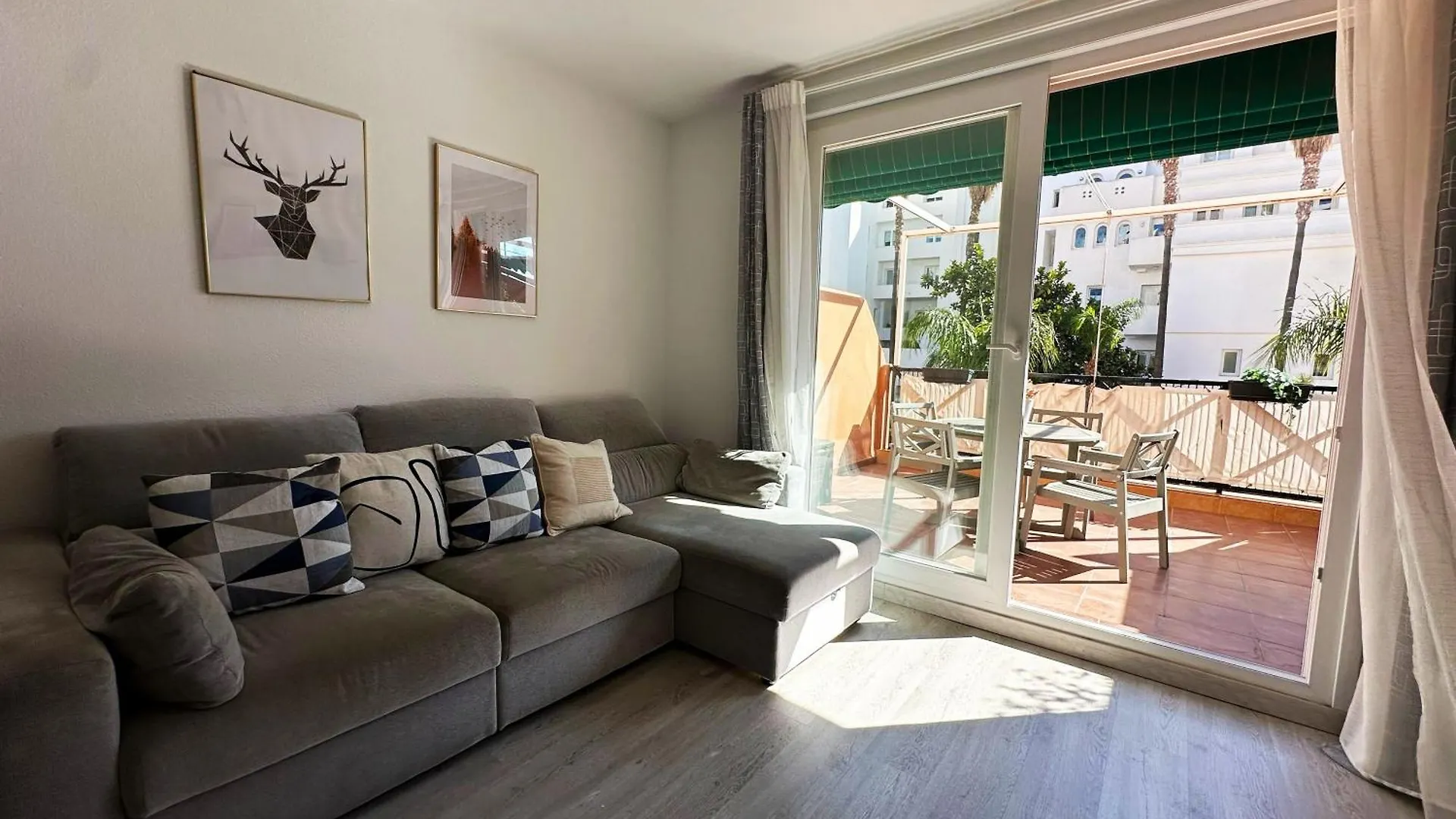Mira - Casa De 3 Dormitorios, Terrazas, Vistas Al Mar, Parking Privado, Playa A 400 Metros, Centro A 500 Metros Torremolinos 0*,