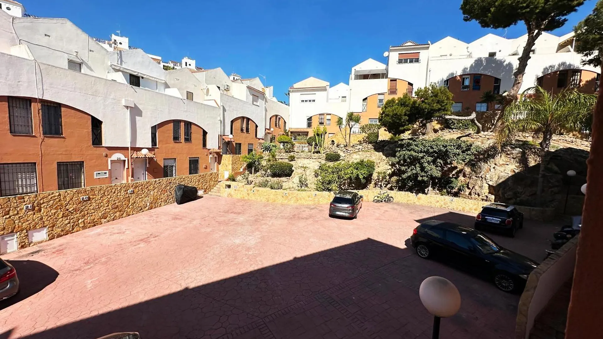 Mira - Casa De 3 Dormitorios, Terrazas, Vistas Al Mar, Parking Privado, Playa A 400 Metros, Centro A 500 Metros Torremolinos Španělsko