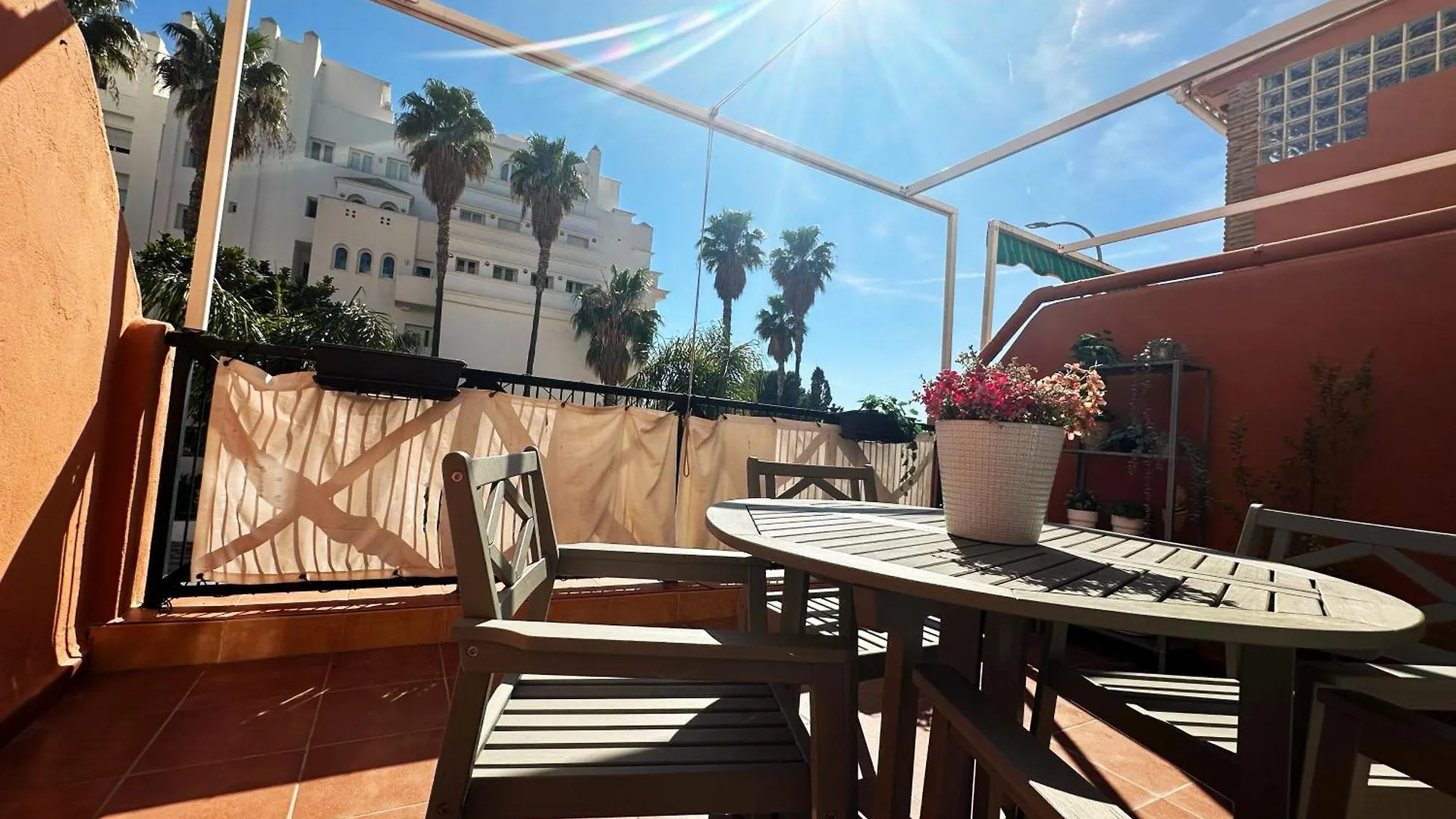 Mira - Casa De 3 Dormitorios, Terrazas, Vistas Al Mar, Parking Privado, Playa A 400 Metros, Centro A 500 Metros Torremolinos 0*,