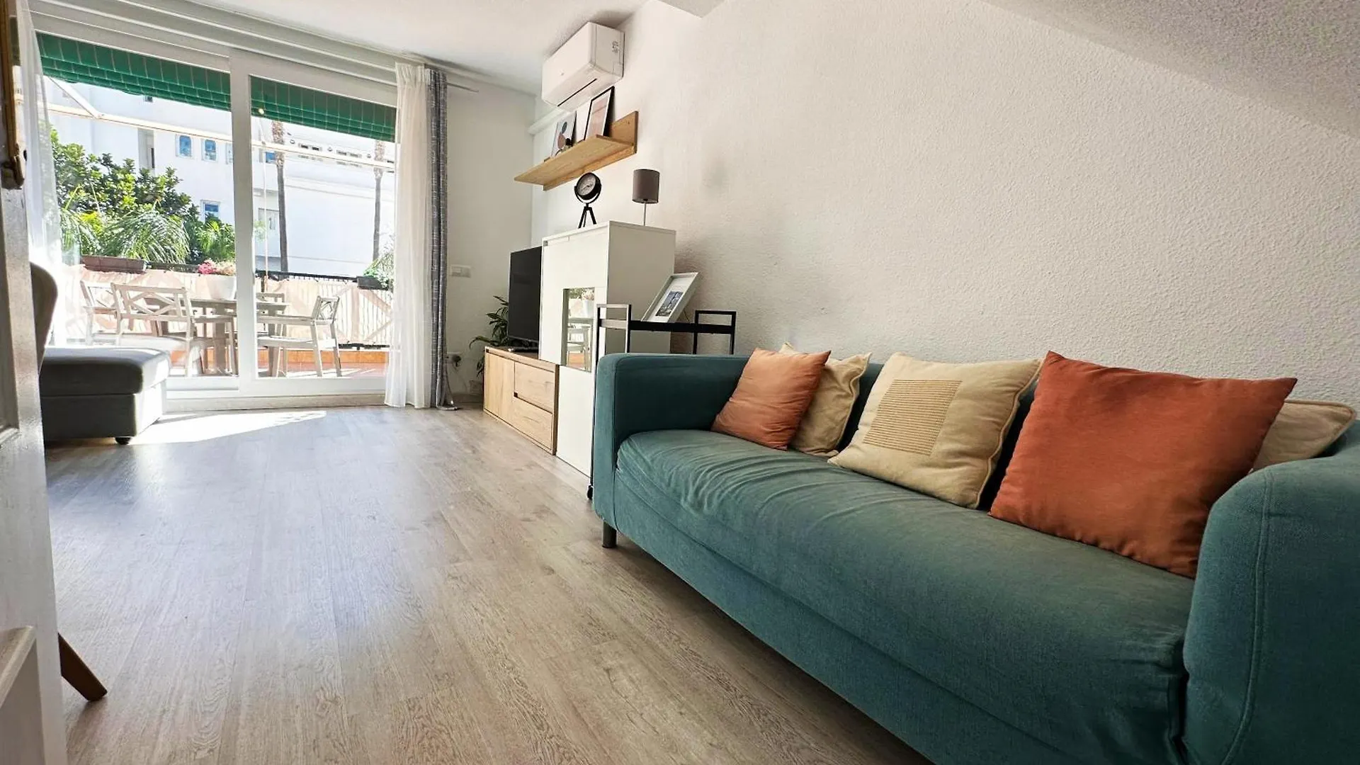 Mira - Casa De 3 Dormitorios, Terrazas, Vistas Al Mar, Parking Privado, Playa A 400 Metros, Centro A 500 Metros Torremolinos Španělsko