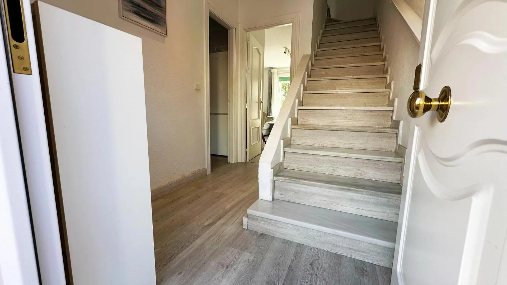 Apartment Mira - Casa De 3 Dormitorios, Terrazas, Vistas Al Mar, Parking Privado, Playa A 400 Metros, Centro A 500 Metros Torremolinos