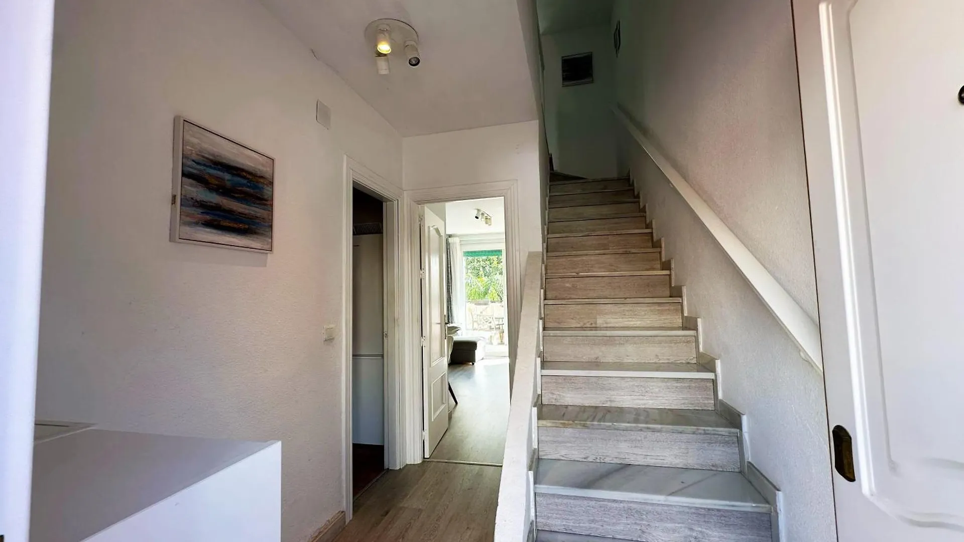 Mira - Casa De 3 Dormitorios, Terrazas, Vistas Al Mar, Parking Privado, Playa A 400 Metros, Centro A 500 Metros Torremolinos 0*,