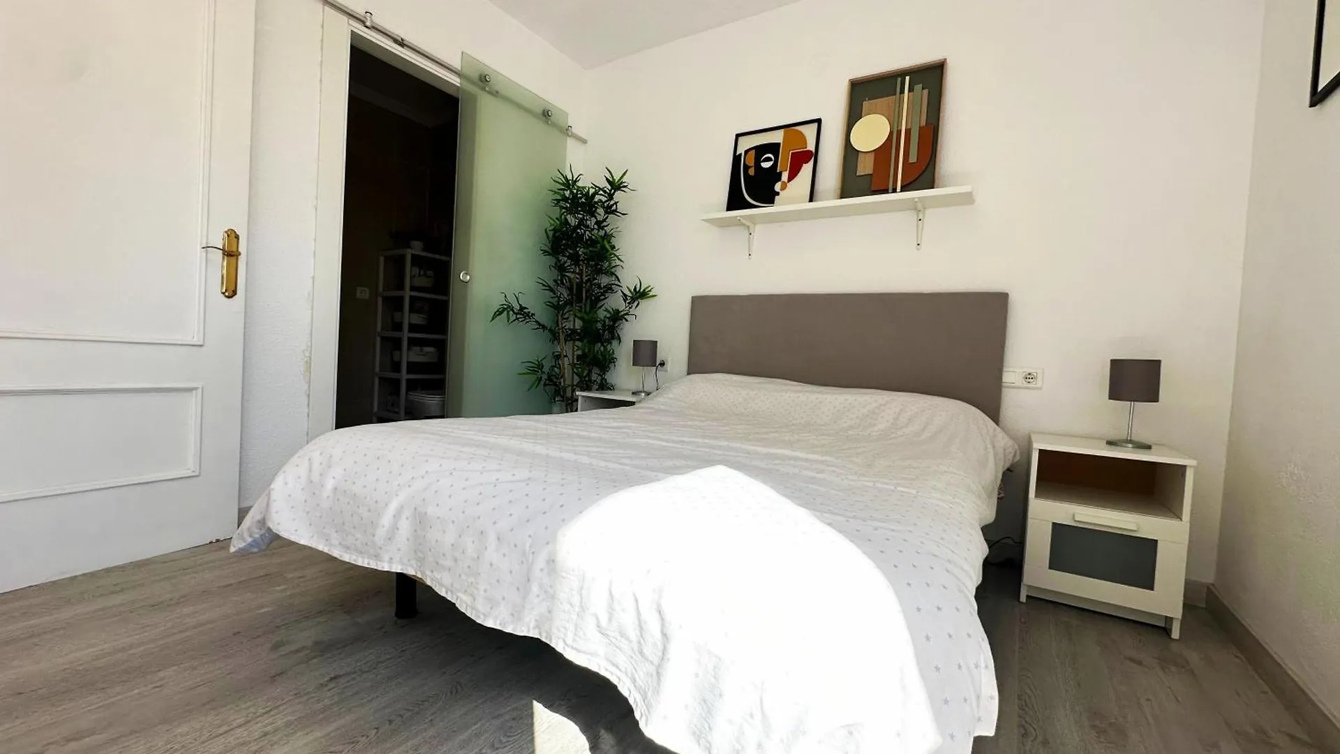 Mira - Casa De 3 Dormitorios, Terrazas, Vistas Al Mar, Parking Privado, Playa A 400 Metros, Centro A 500 Metros Torremolinos