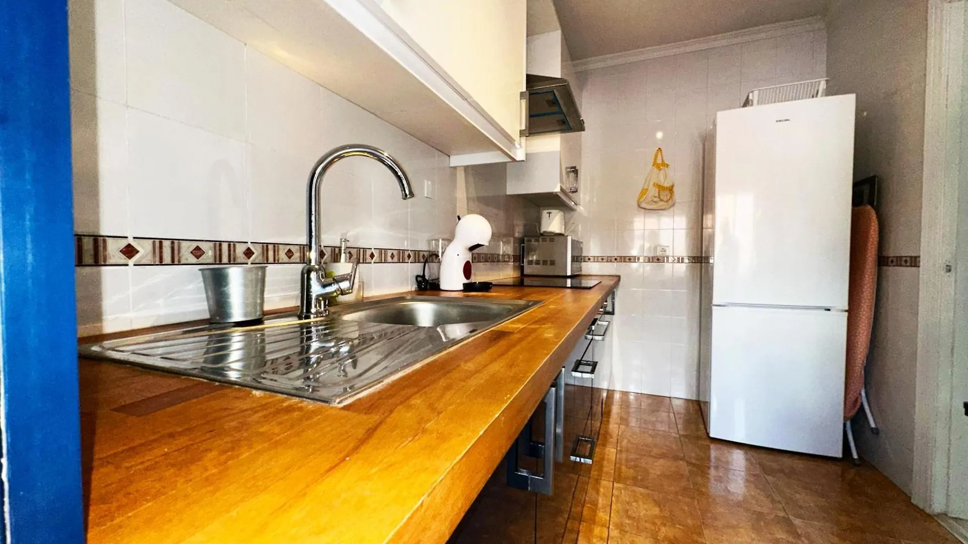Mira - Casa De 3 Dormitorios, Terrazas, Vistas Al Mar, Parking Privado, Playa A 400 Metros, Centro A 500 Metros Torremolinos